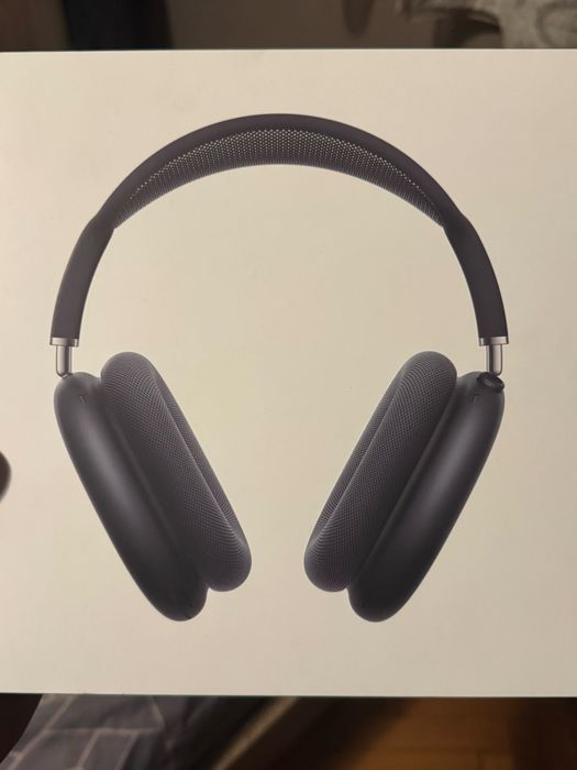 AirPods Max Smart Case