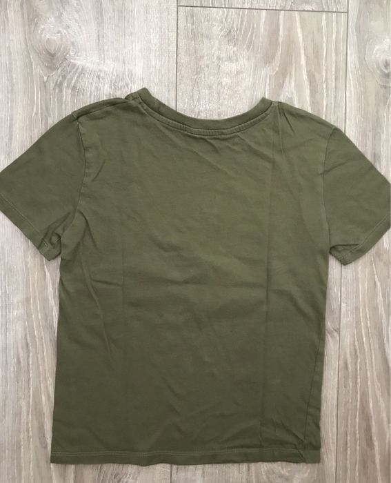 Tricou H&M cu dino nr.122-128