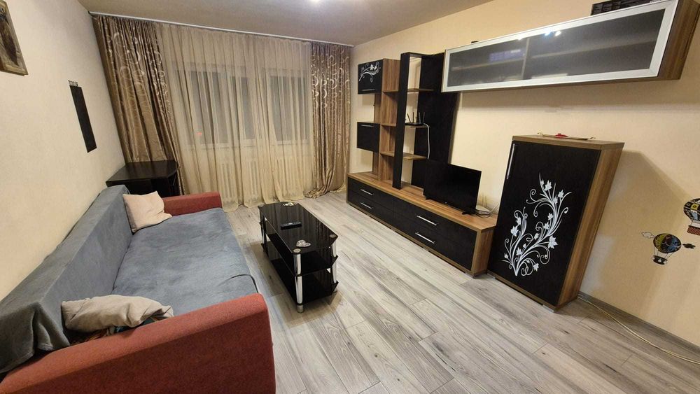 Inchiriez apartament doua camere in Arad -Micalaca zona 300