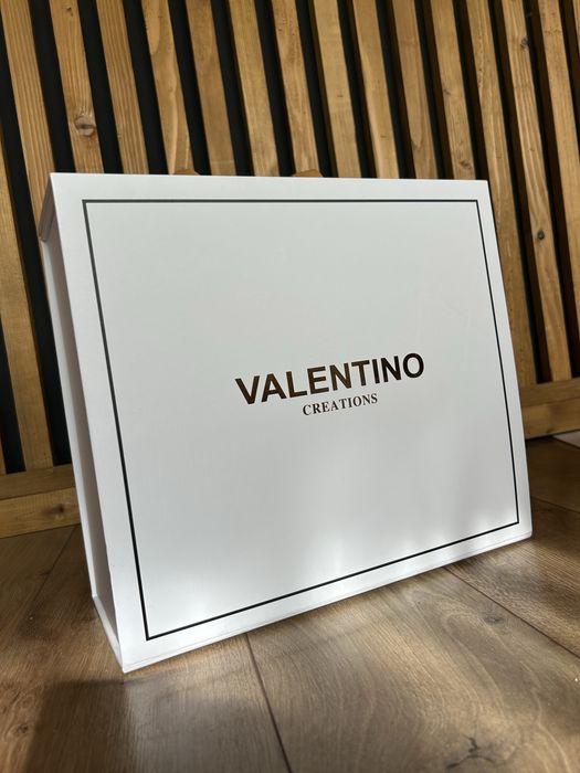 Чисто нова чанта(VALENTINO)