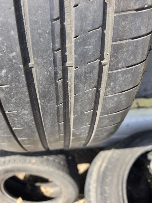 4 бр. летни гуми 285/40/21 GoodYear AO DOT 1923 5 mm