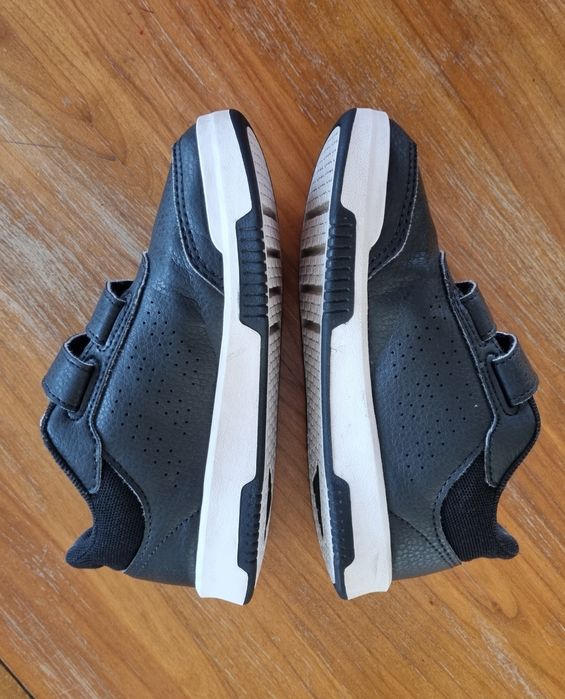 Adidasi Adidas marimea 30 interior 19 cm