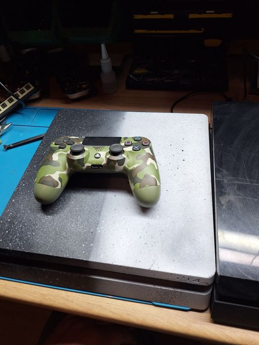 Playstation 4 modat