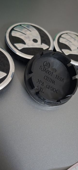 1 set de 4 capacele  jante skoda