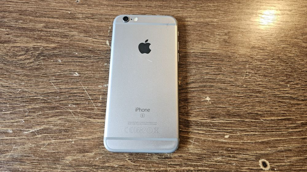 iPhone 6s silver 64Gb