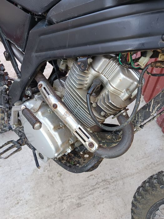 Yamaha XJ900cm,Suzuki SV 650cm,Cros 250cm