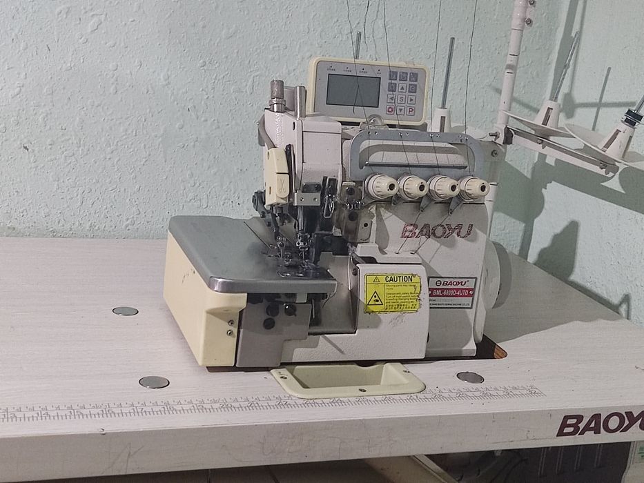 Overlok tikuv mashinasi