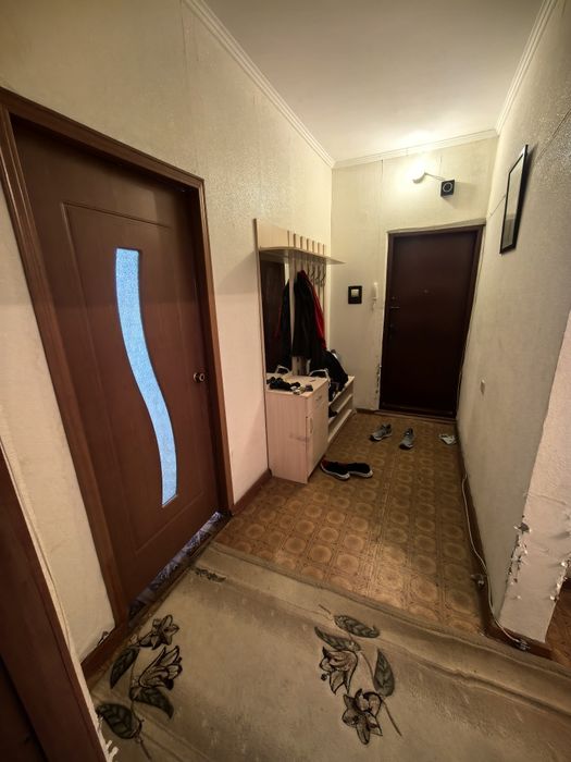 Продается 2 комнатная квартира в пятом микрорайоне