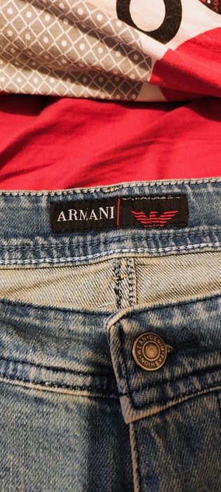 Blugi bărbătești  Armani 50 cm x2  în talie