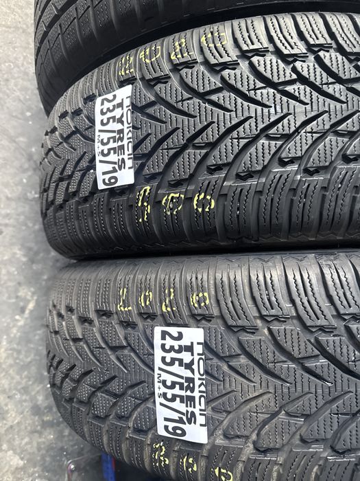 235/55/19 Nokian