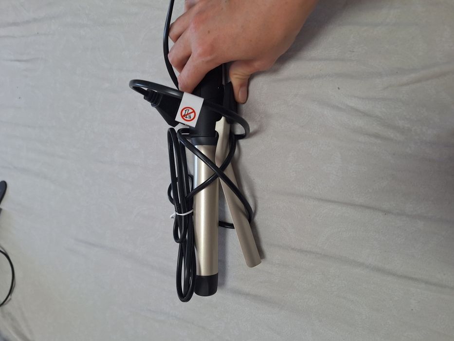 Ondulator pentru păr