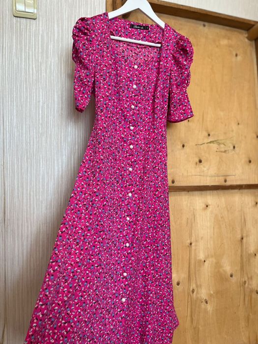 Продается платье разные. В хорошем состоянии.