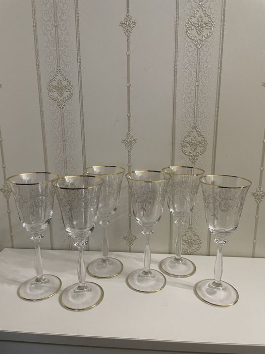 Продам богемия фужеры.