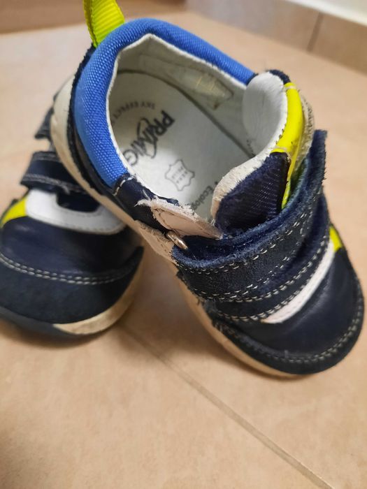 Adidasi copii marimea 22