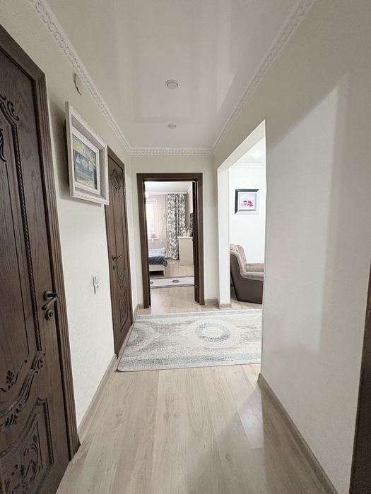 Продам трехкомнатную квартиру