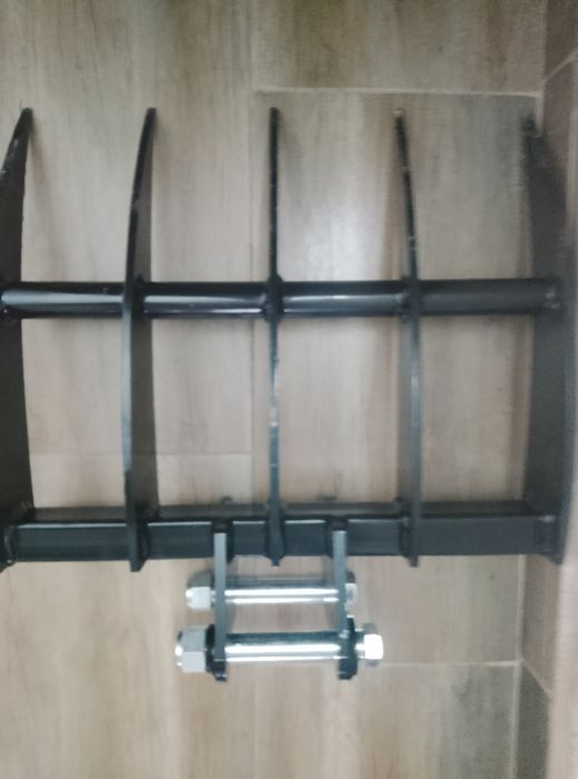 Бързосменика.гребло и рипер за мини багер