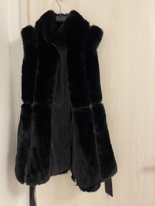 Vesta blana artificiala noua