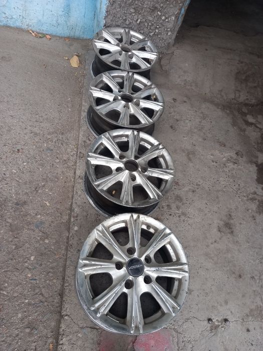 Продам титанки. 5 отверстий. на 14.