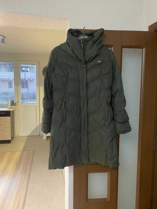 Много топло и стилно яке на RAGWEAR