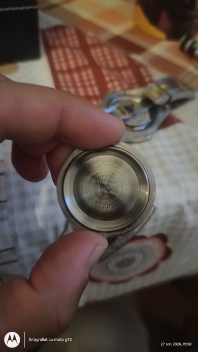 Vând ceas automatic la un preț bun 950 de lei negociabil