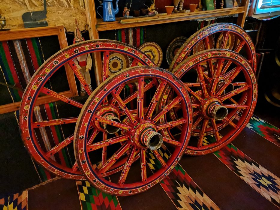 Рисувани колелета колела каруца