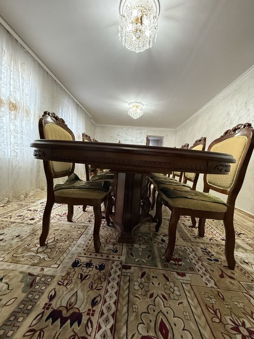 Продам хрустальную люстру