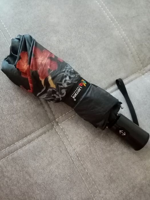 Продам зонтик!!!