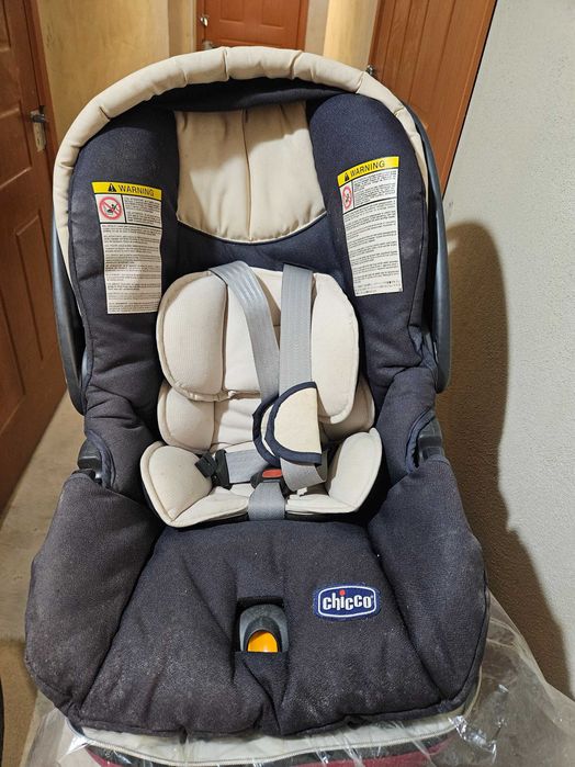 Бебешка количка две в едно + столче за кола