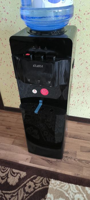 Кулер диспенсер!