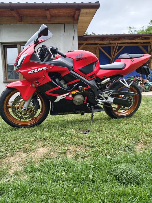Vand honda cbr 600 f4i sport