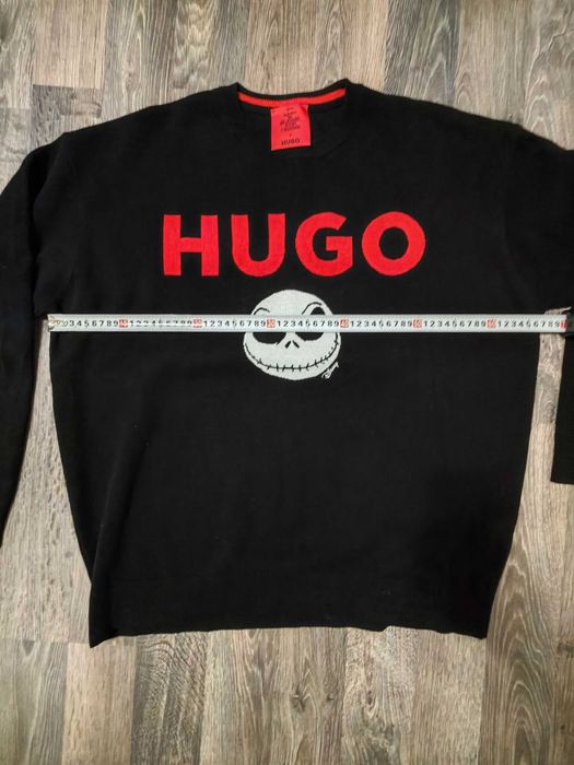 Пуловер черен Hugo