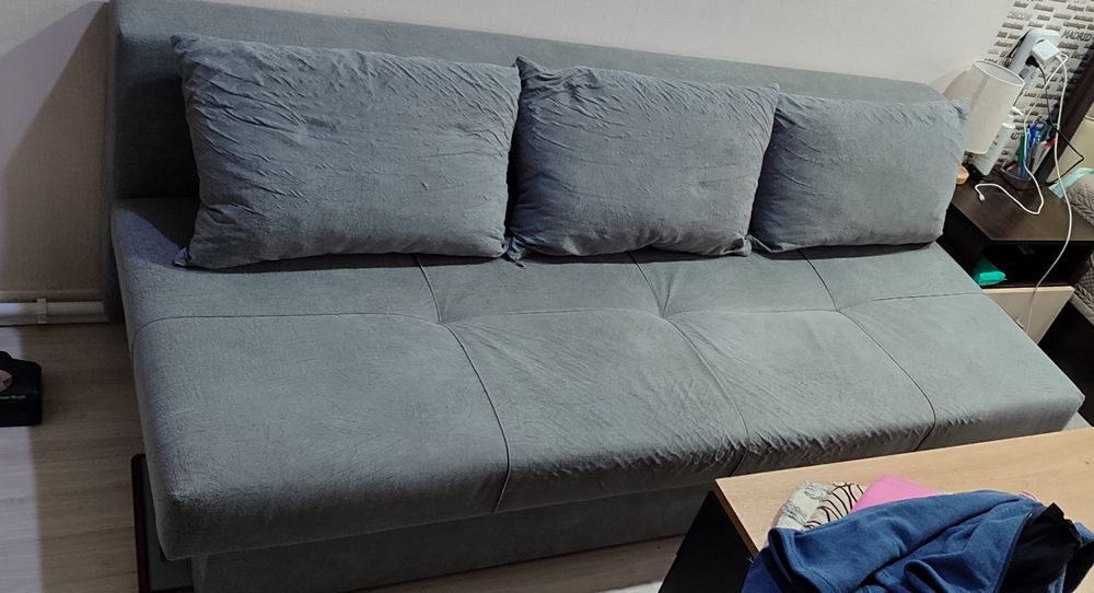 Диван продам. Раскладной.