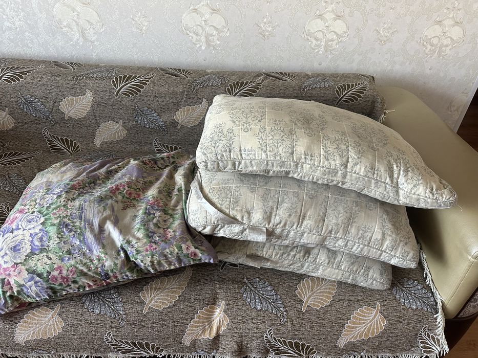 Продам одела, покрывало