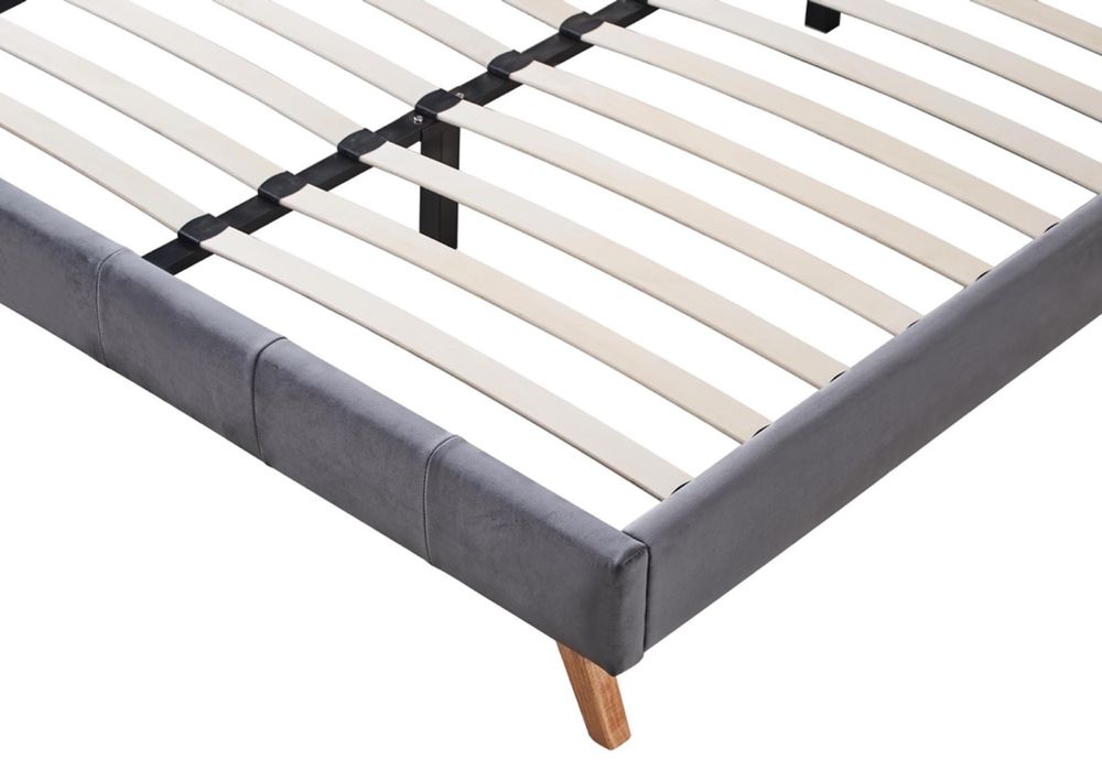 Тапицирано легло Scandino