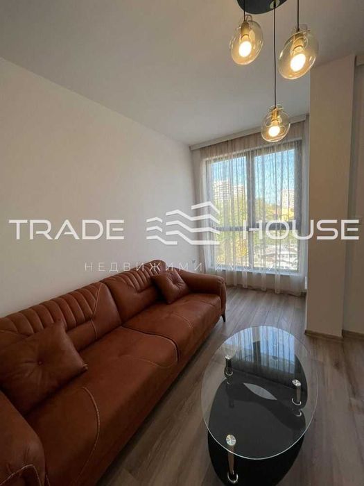 Дава се под наем Двустаен апартамент в Пловдив, Южен - 66 кв.м за 400 € - Снимка #2