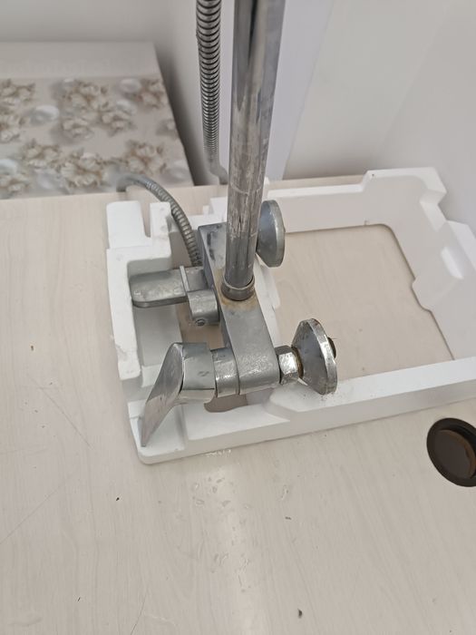 Смеситель для ванны со стойкой