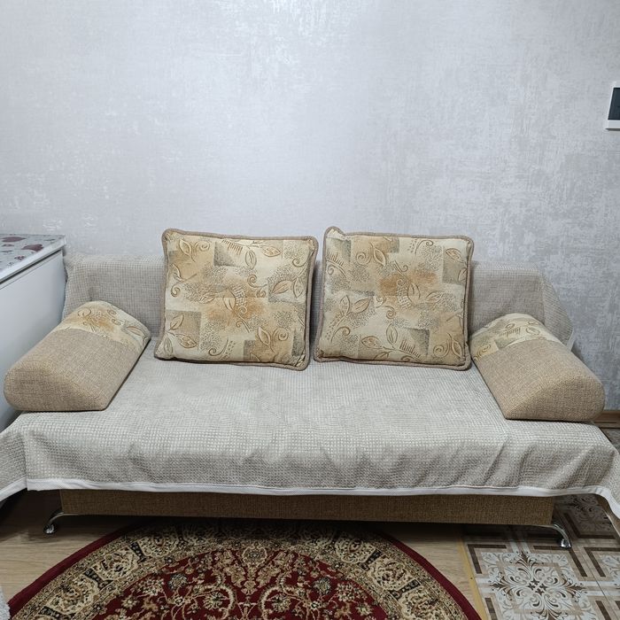 Диван - тахта в отличном состоянии