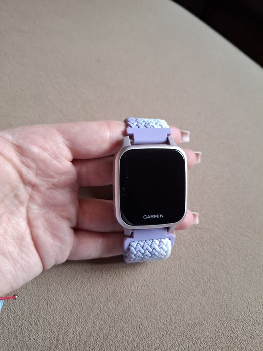 Смарт часовник Garmin Venu SQ