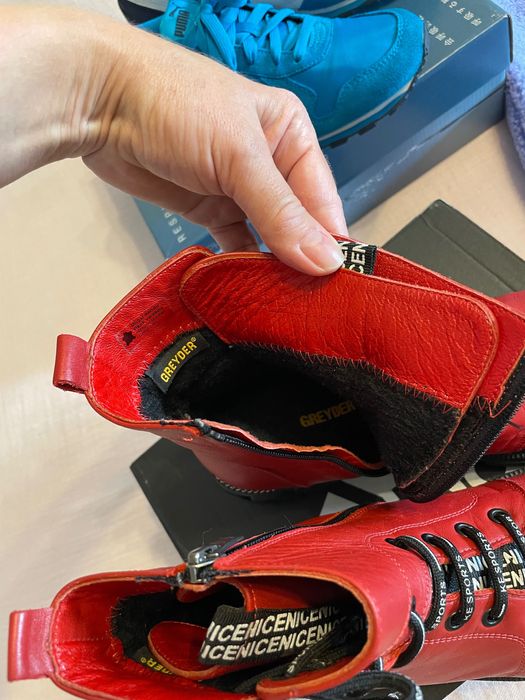 Женская спортивеая одежда и обувь