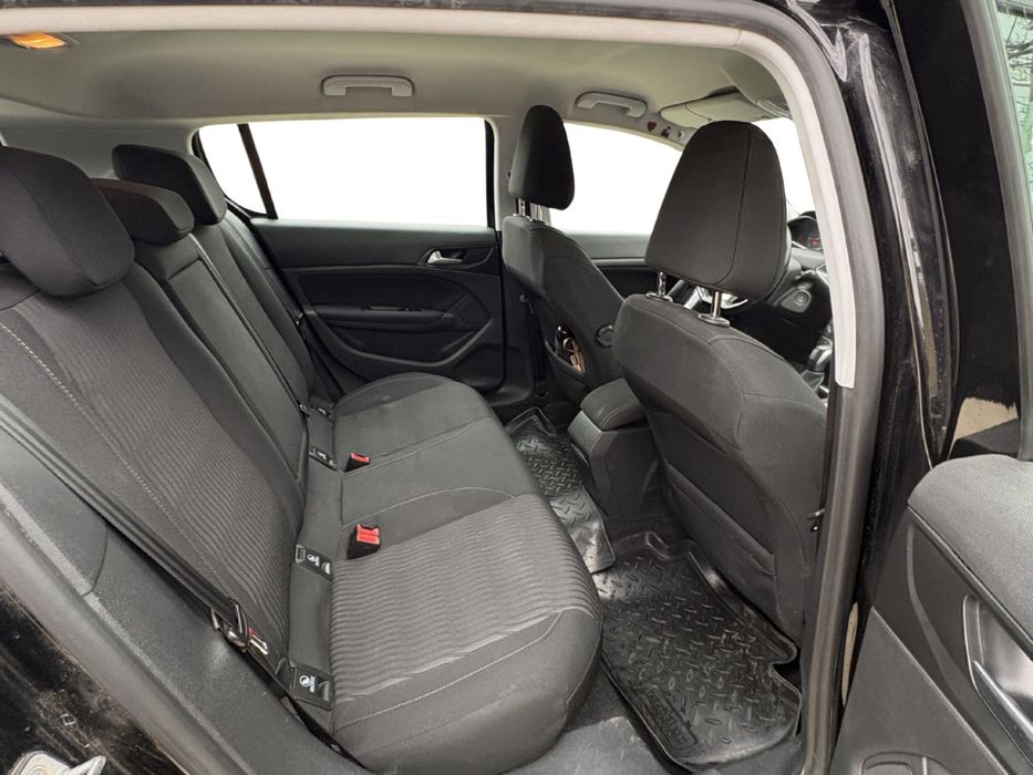 Peugeot 308 1.6 BlueHDi Automată 120 CP 2017