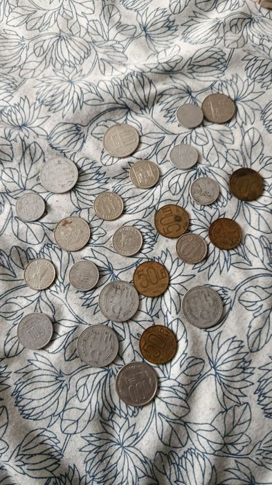 Vând monede ani 1930-2004  preț total 500 Lei