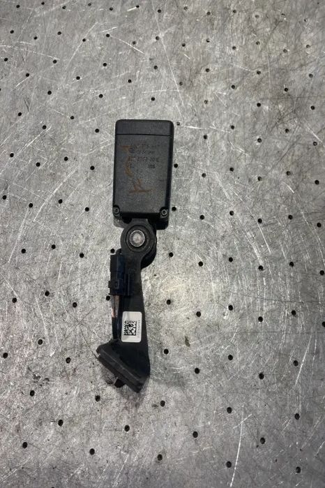 Teaca centura siguranta spate stanga BMW Seria 3 2013