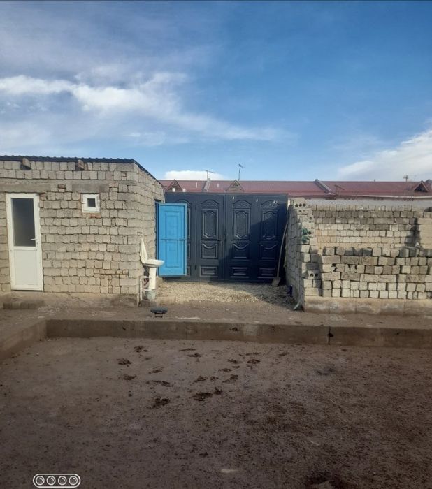 2 сотихли намунали уй сотилади. Марказга якин.