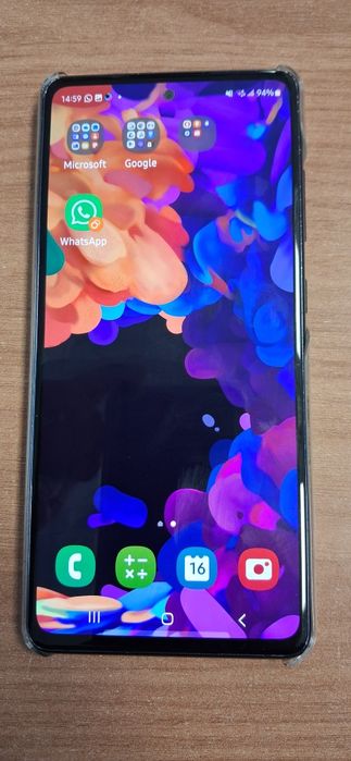 Телефон  Samsung  S20fe