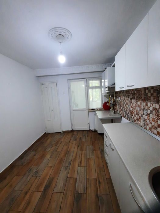 Inchiriez Apartament 3 camere BRAILA