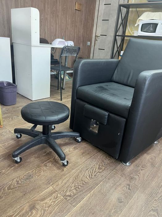 Продам педикюрное кресло