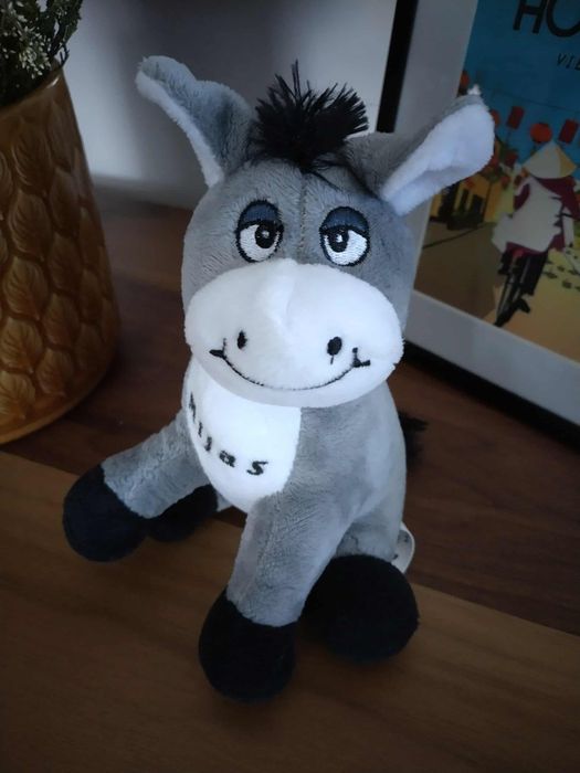 красива плюшена играчка Магаренце от Холандия