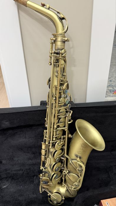 Продам саксофон альт Сельмер . Selmer