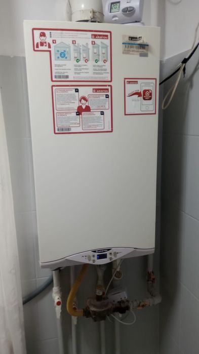 Închiriez garsoniera