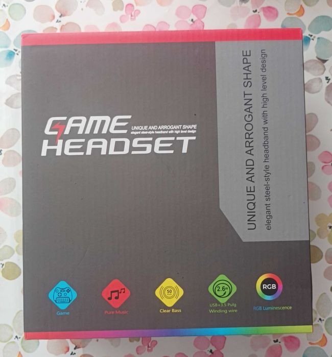 Игровые Наушники, новые, с RGB подсветкой.